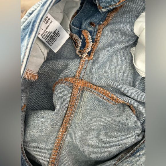 American Eagle Outfitters Tomgirl Destroyed Jeans - Picture 10 of 10